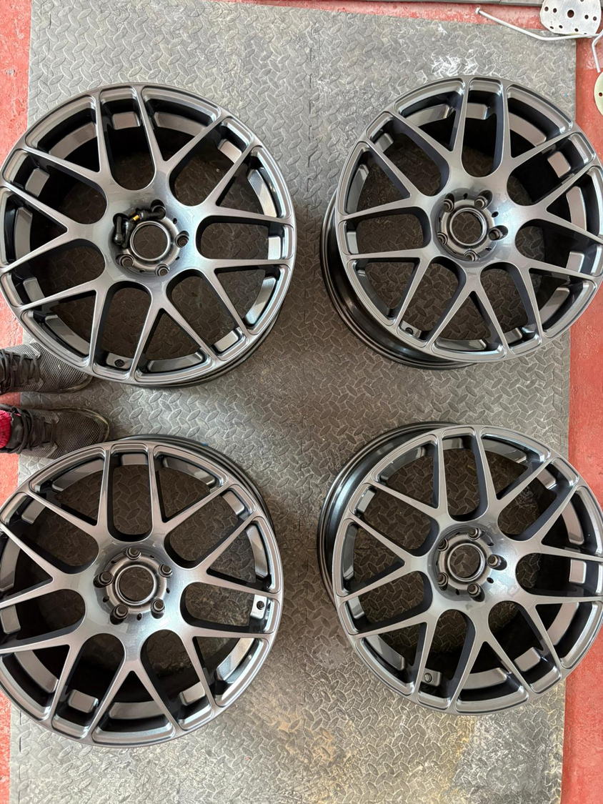 Workshop photo 0000 alloy wheel refurbishment photo