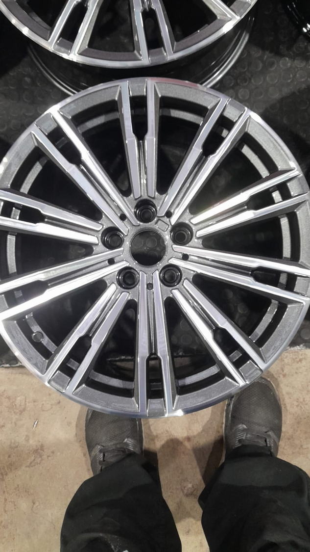 Workshop photo 0003 alloy wheel refurbishment photo