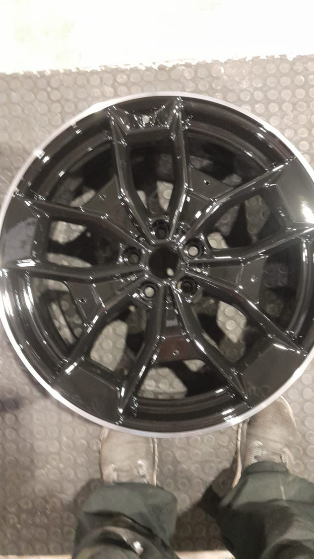 Workshop photo 0023 alloy wheel refurbishment photo