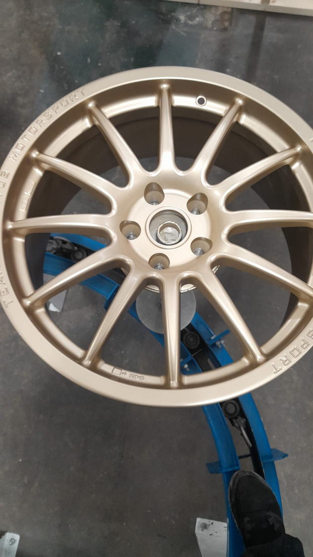 Workshop photo 0024 alloy wheel refurbishment photo