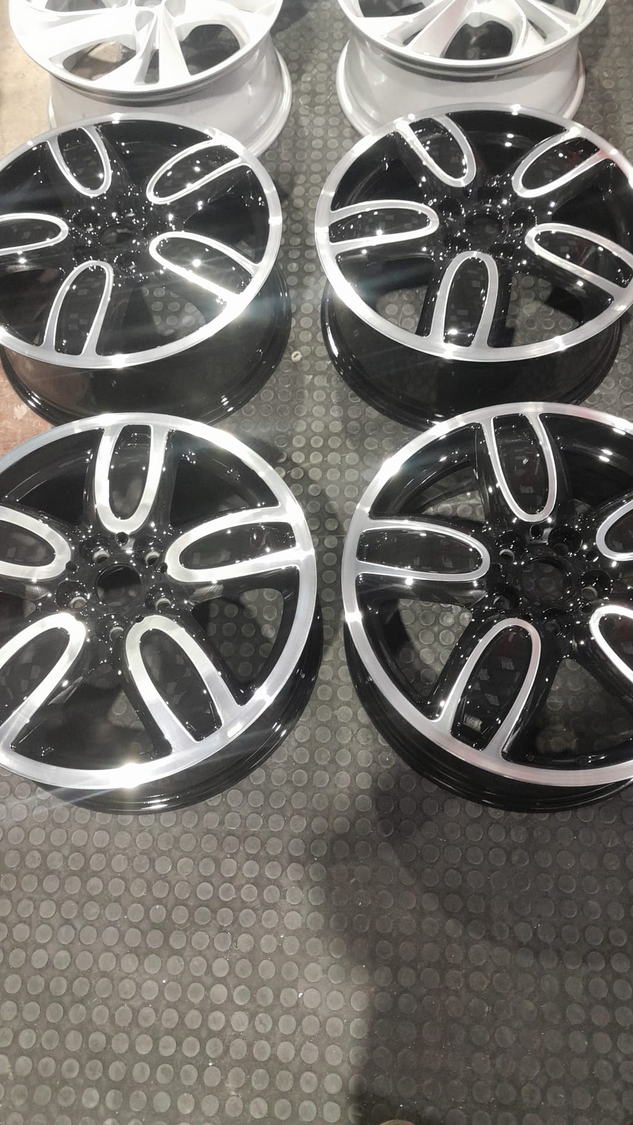 Workshop photo 0037 alloy wheel refurbishment photo