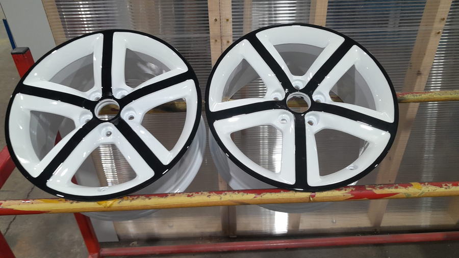 Tyre Set 5 photo 1 alloy wheel refurbishment photo