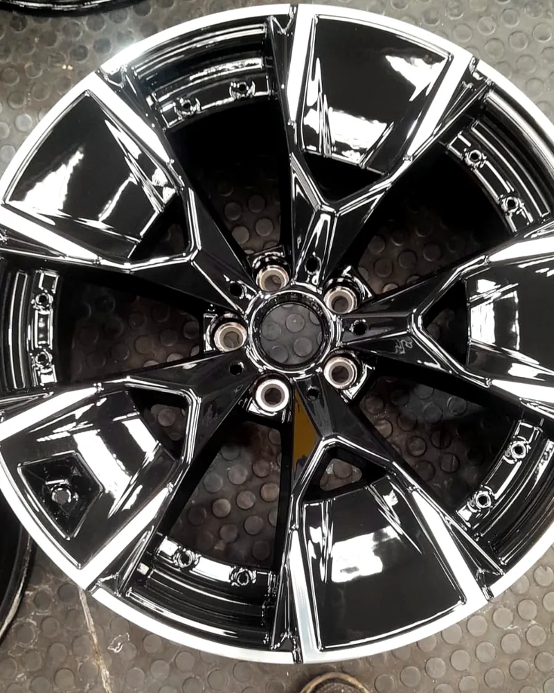 High-gloss wheel face
