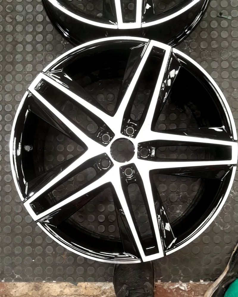 Gloss black set angle